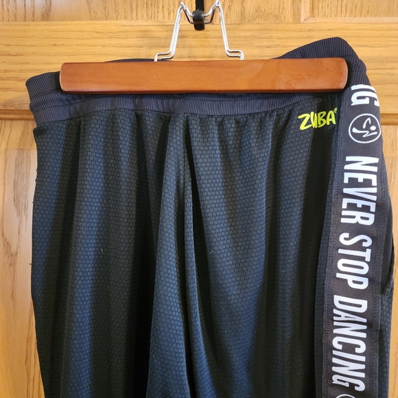 ZUMBAWEAR - Picture 7 of 7